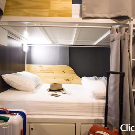 Click Hostel Bangkok Luaran gambar