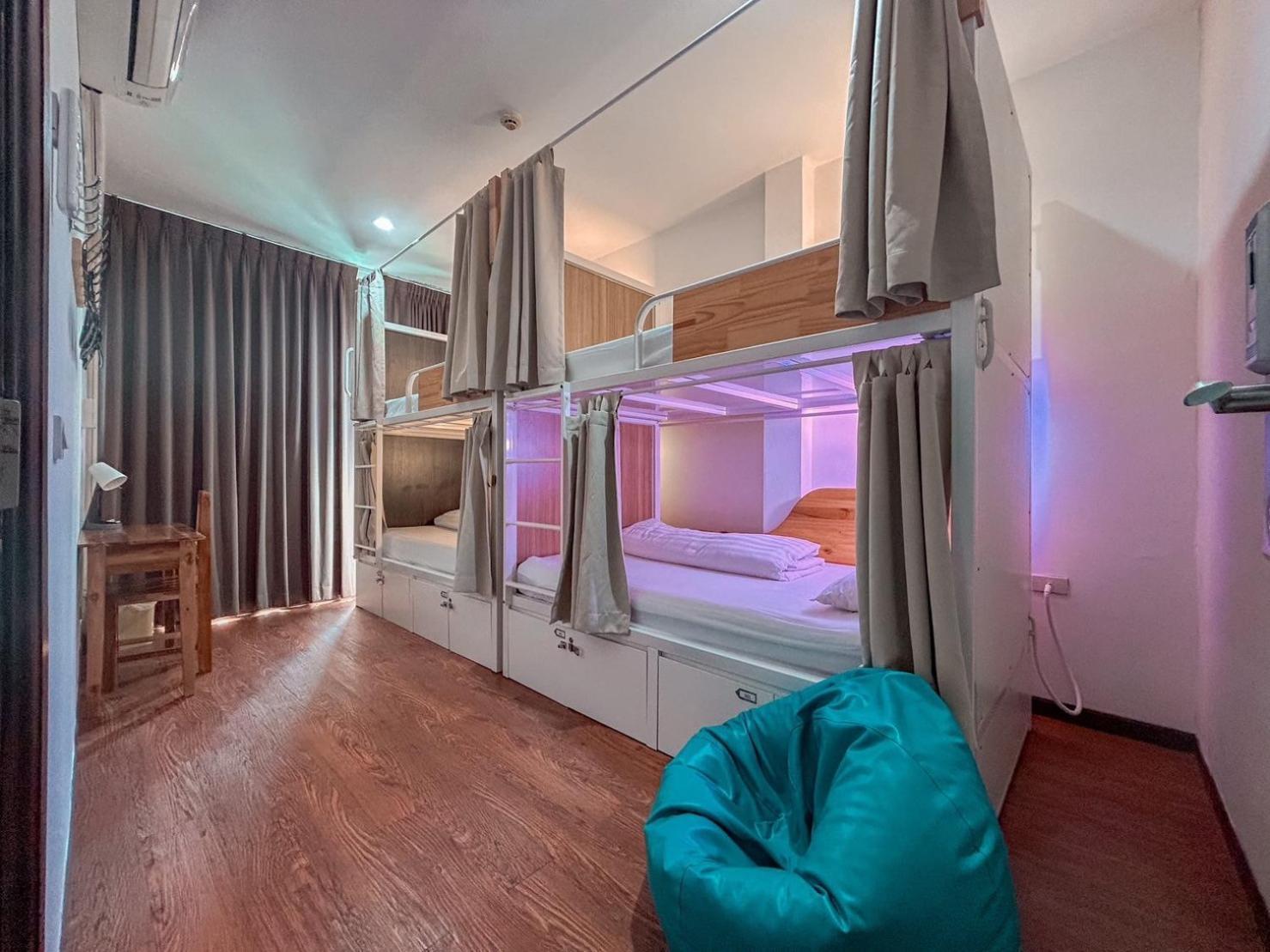Click Hostel Bangkok Luaran gambar