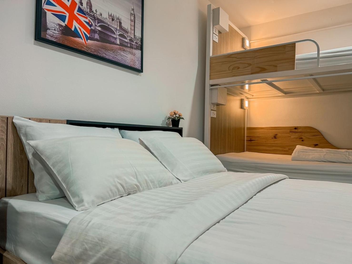 Click Hostel Bangkok Luaran gambar