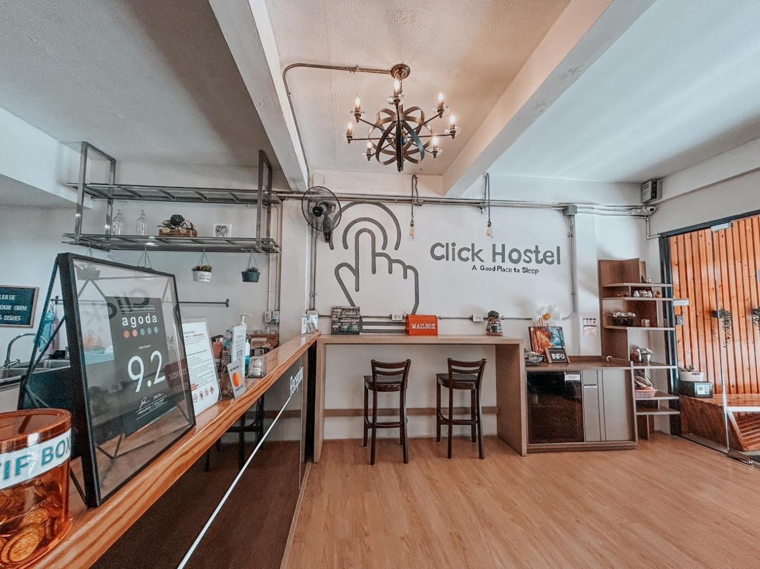 Click Hostel Bangkok Luaran gambar