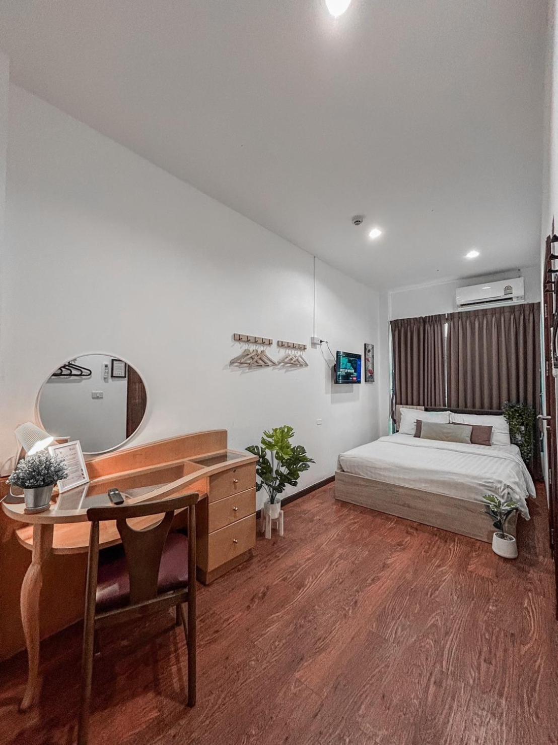 Click Hostel Bangkok Luaran gambar