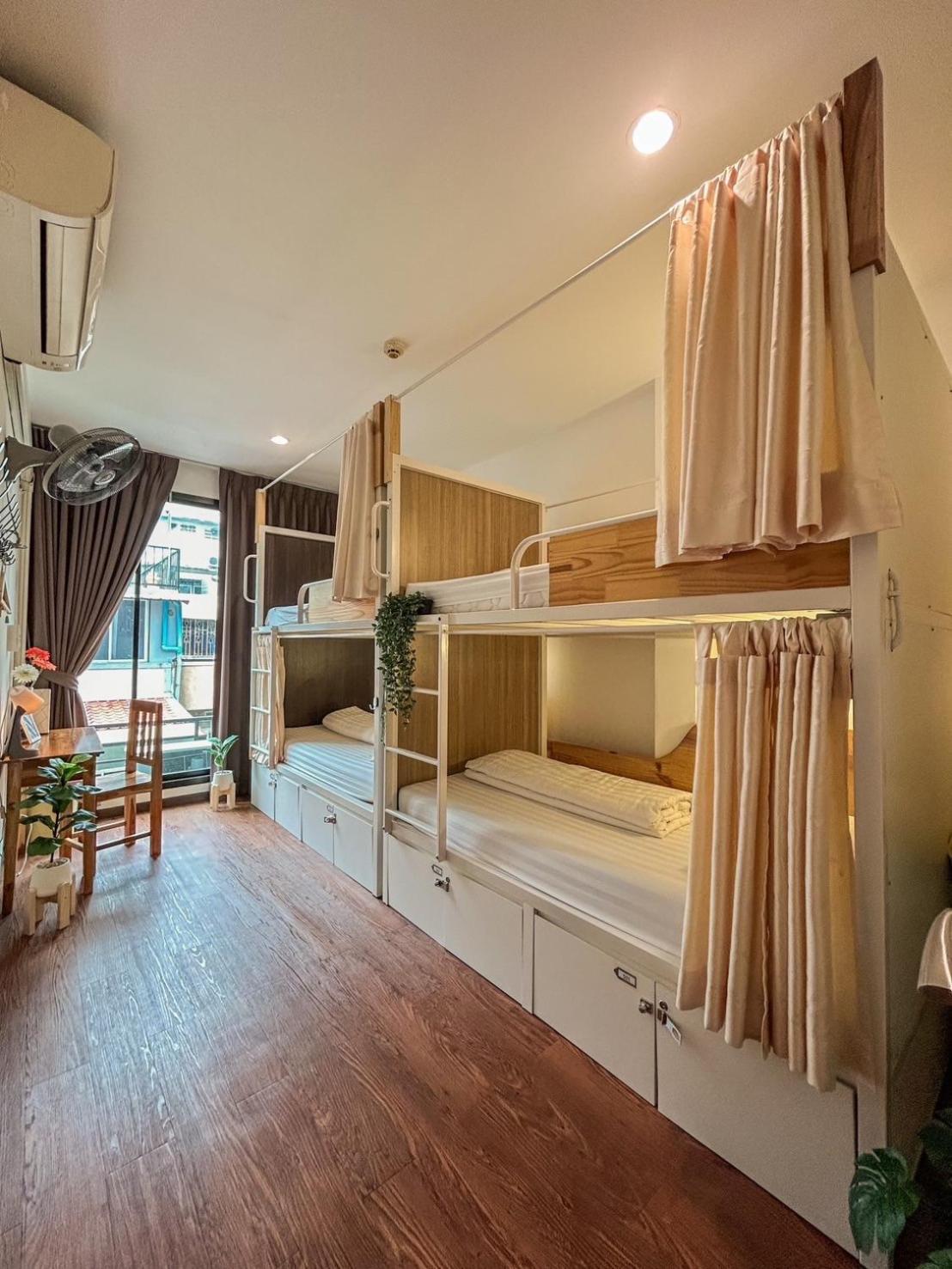 Click Hostel Bangkok Luaran gambar